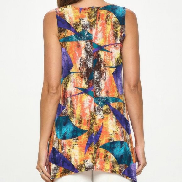 Hit Shark Bite Hem Tank - Picture 5 of 6